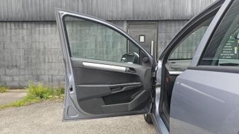 Vauxhall Astra 1.4i 16v Active 5dr