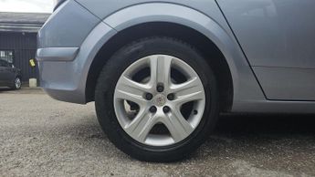 Vauxhall Astra 1.4i 16v Active 5dr