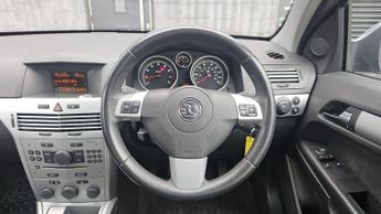 Vauxhall Astra 1.4i 16v Active 5dr