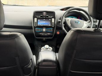 Nissan Leaf 30kWh Tekna Auto 5dr