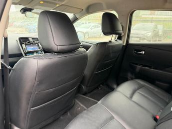 Nissan Leaf 30kWh Tekna Auto 5dr
