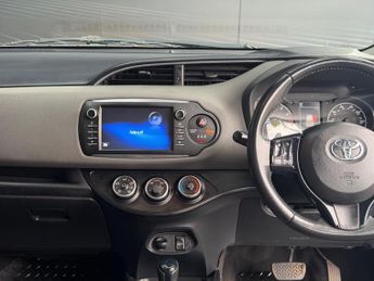 Toyota Yaris 1.5 VVT-i Icon CVT Euro 6 5dr