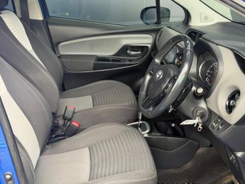 Toyota Yaris 1.5 VVT-i Icon CVT Euro 6 5dr
