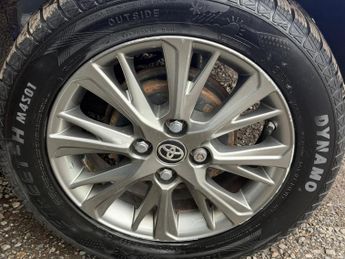 Toyota Yaris 1.5 VVT-i Icon CVT Euro 6 5dr