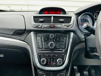 Vauxhall Mokka 1.6i Exclusiv 2WD Euro 6 (s/s) 5dr