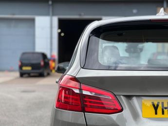 BMW 2 Series Active Tourer 2.0 218d Luxury Auto Euro 6 (s/s) 5dr