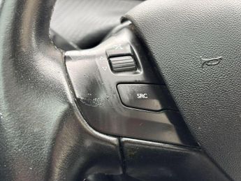 Peugeot 208 1.2 PureTech Allure Premium Euro 6 5dr