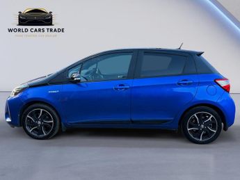 Toyota Yaris 1.5 VVT-h Blue Bi-Tone E-CVT Euro 6 (s/s) 5dr