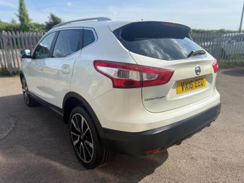 Nissan Qashqai 1.6 dCi Tekna XTRON 2WD Euro 6 (s/s) 5dr