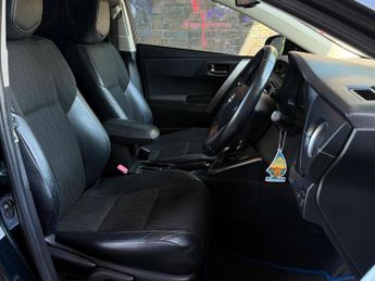 Toyota Auris 1.8 VVT-h Excel CVT Euro 5 (s/s) 5dr