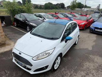 Ford Fiesta 1.0T EcoBoost Zetec White Edition Euro 6 (s/s) 5dr
