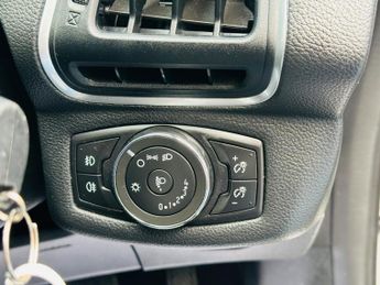 Ford B-Max 1.6 Zetec MPV 5dr Petrol Powershift Euro 5 (105 ps)