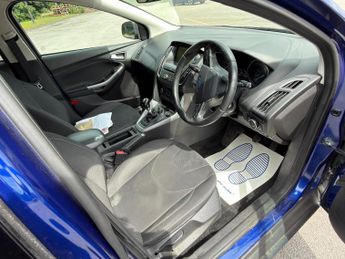 Ford Focus 1.0T EcoBoost Zetec Euro 6 (s/s) 5dr