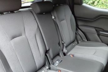 Toyota Urban Cruiser 61kWh Design Auto 5dr