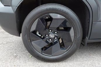 Toyota Urban Cruiser 61kWh Design Auto 5dr