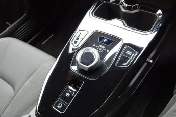Toyota Urban Cruiser 61kWh Design Auto 5dr
