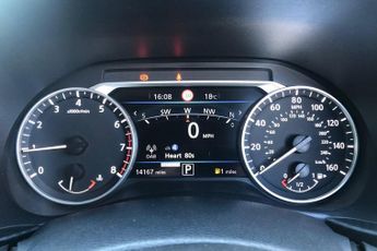 Nissan Juke 1.0 DiG-T N-Connecta 5dr DCT