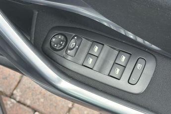 Peugeot 2008 1.2 PureTech Allure Premium SUV 5dr Petrol EAT Euro 6 (s/s) (110