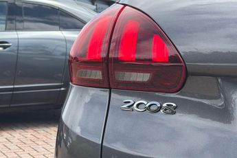 Peugeot 2008 1.2 PureTech Allure Premium SUV 5dr Petrol EAT Euro 6 (s/s) (110