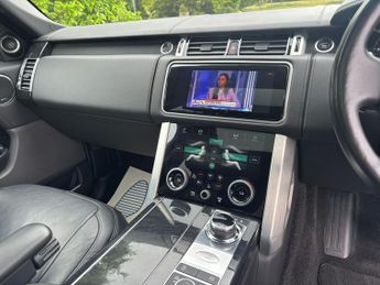 Land Rover Range Rover 2.0 P400e 12.4kWh Autobiography Auto 4WD Euro 6 (s/s) 5dr
