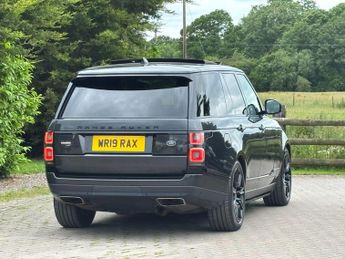 Land Rover Range Rover 2.0 P400e 12.4kWh Autobiography Auto 4WD Euro 6 (s/s) 5dr