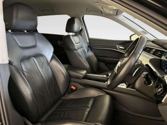 Audi e-tron 50 Sport Auto quattro 5dr 71.2kWh (11kW Charger)