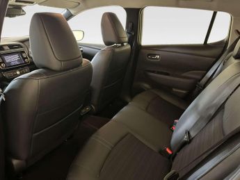 Nissan Leaf 40kWh N-Connecta Hatchback 5dr Electric Auto (150 ps)
