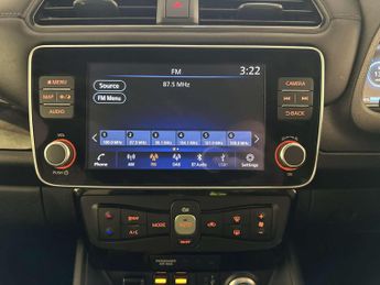 Nissan Leaf 40kWh N-Connecta Hatchback 5dr Electric Auto (150 ps)