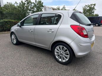 Vauxhall Corsa 1.4 16V SE Hatchback 5dr Petrol Auto Euro 5 (100 ps)