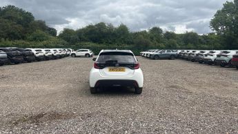 Toyota Yaris 1.5 VVT-h Design E-CVT Euro 6 (s/s) 5dr