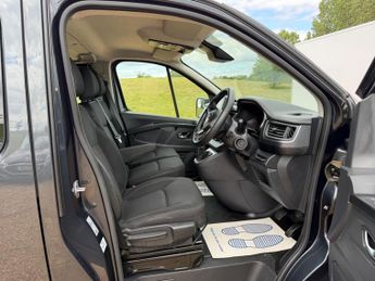 Renault Trafic 2.0 dCi Blue LL30 Extra Sport Crew Van EDC L2 H1 Euro 6 (s/s) 6d