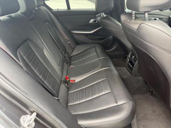 BMW 3 Series 2.0 320i M Sport Auto Euro 6 (s/s) 4dr