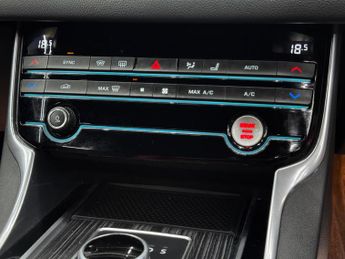 Jaguar XF 3.0d V6 S Auto Euro 6 (s/s) 4dr