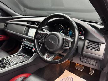Jaguar XF 3.0d V6 S Auto Euro 6 (s/s) 4dr