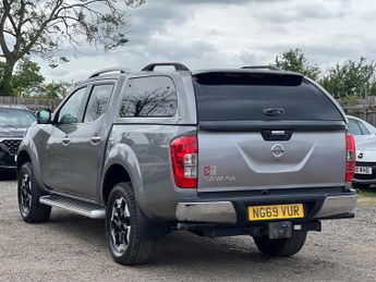 Nissan Navara 2.3 dCi Tekna Auto 4WD Euro 6 4dr
