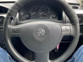 Vauxhall Combo 1.3 CDTi 1700 16v 3dr