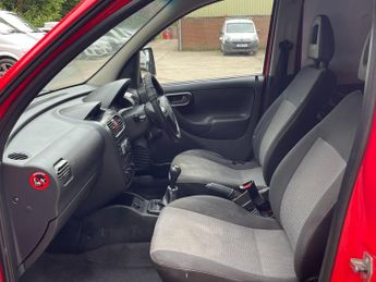 Vauxhall Combo 1.3 CDTi 1700 16v 3dr