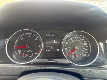 Volkswagen Golf 2.0 TDI BlueMotion Tech R-Line DSG Euro 6 (s/s) 5dr