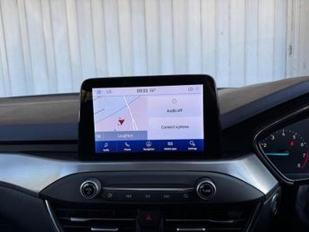 Ford Focus 1.0T EcoBoost Titanium Auto Euro 6 (s/s) 5dr