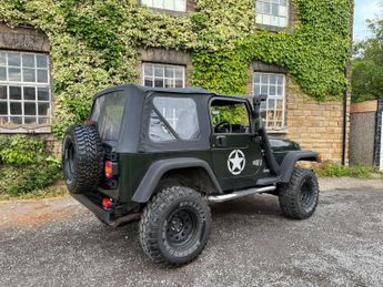 Jeep Wrangler 4.0 Sport Soft top 4x4 3dr