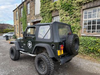 Jeep Wrangler 4.0 Sport Soft top 4x4 3dr