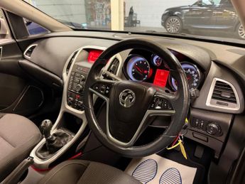 Vauxhall Astra 1.6 CDTi ecoFLEX SRi Sports Tourer Euro 6 (s/s) 5dr