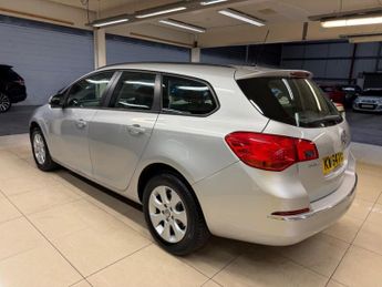 Vauxhall Astra 1.6 CDTi ecoFLEX Design Sports Tourer Euro 6 (s/s) 5dr