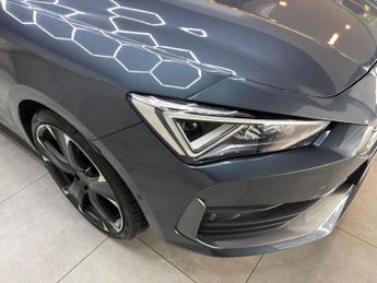 CUPRA Leon 1.4 eHybrid 12.8kWh VZ2 DSG Euro 6 (s/s) 5dr