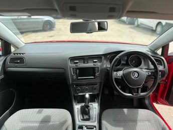Volkswagen Golf 2.0 TDI BlueMotion Tech SE DSG Euro 5 (s/s) 5dr