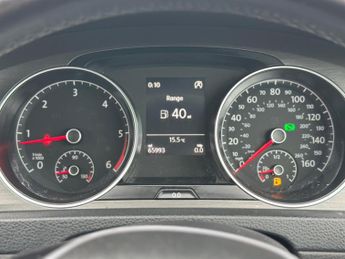 Volkswagen Golf 2.0 TDI BlueMotion Tech SE DSG Euro 5 (s/s) 5dr