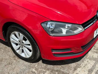 Volkswagen Golf 2.0 TDI BlueMotion Tech SE DSG Euro 5 (s/s) 5dr