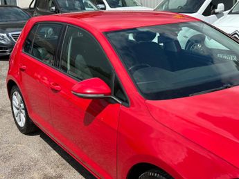 Volkswagen Golf 2.0 TDI BlueMotion Tech SE DSG Euro 5 (s/s) 5dr