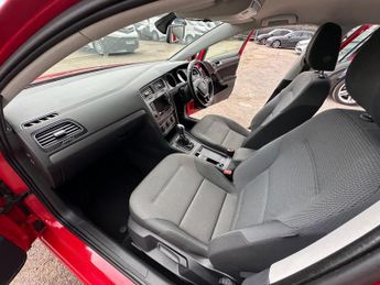 Volkswagen Golf 2.0 TDI BlueMotion Tech SE DSG Euro 5 (s/s) 5dr