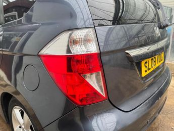 Honda FR-V 1.8 i-VTEC ES 5dr